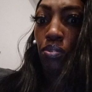 Meet your Posher, Shawana